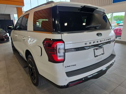 Used 2023 Ford Expedition Limited AWD/4WD image 11