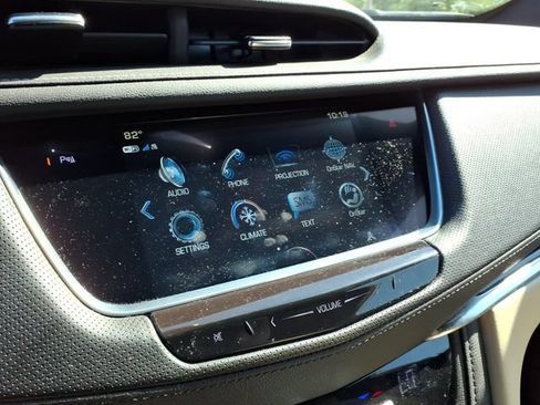 Used 2019 Cadillac XT5 FWD image 28