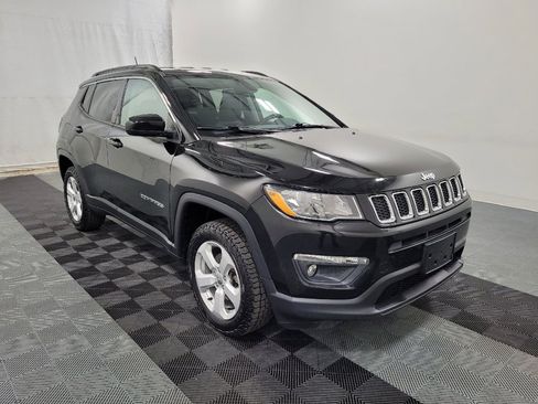 Used 2020 Jeep Compass Latitude AWD/4WD image 13