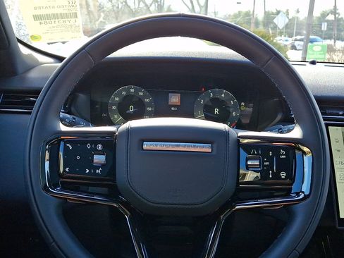 New 2026 Land Rover Range Rover Velar S image 18