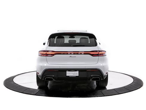 New 2026 Porsche Macan AWD/4WD image 6