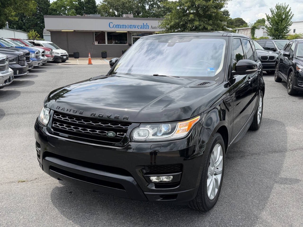 Used 2017 Land Rover Range Rover Sport HSE AWD/4WD image 5