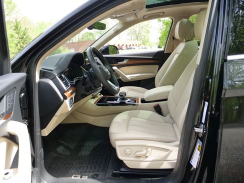 Used 2023 Audi Q5 2.0T Premium Plus w/ Premium Plus Package image 25