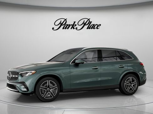 Certified 2026 Mercedes-Benz GLC 300 image 3