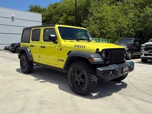 Used 2023 Jeep Wrangler Unlimited AWD/4WD image 2