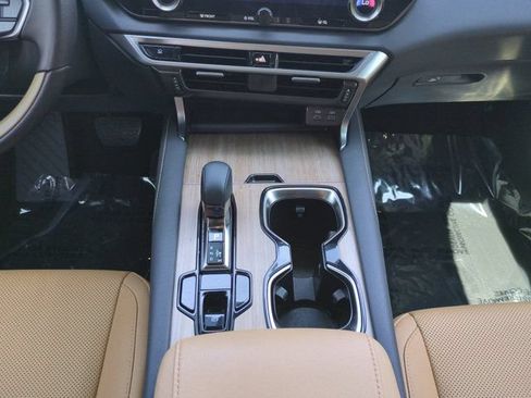 Certified 2025 Lexus RX 350 Premium w/ Accessory Package (K3) FWD image 18