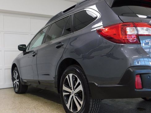 Used 2018 Subaru Outback 2.5i Limited image 76