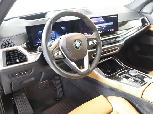 Used 2024 BMW X5 xDrive40i w/ Executive Package image 6