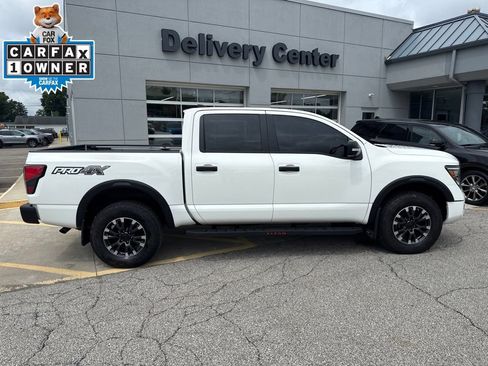 Used 2024 Nissan Titan PRO-4X w/ Pro-4x Convenience Package AWD/4WD image 4