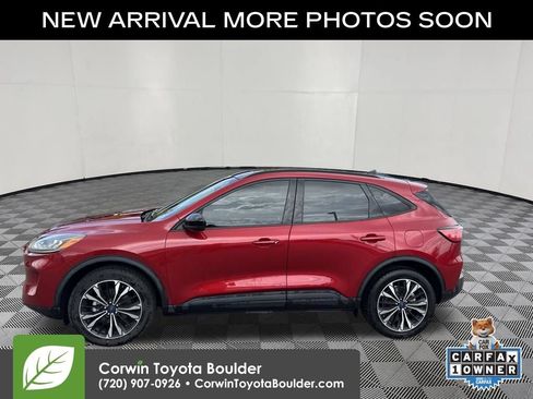 Used 2022 Ford Escape SEL w/ SEL Stealth AWD Package image 4