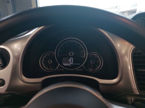 Used 2013 Volkswagen Beetle TDI FWD image 20