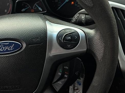 Used 2013 Ford Focus SE FWD image 22