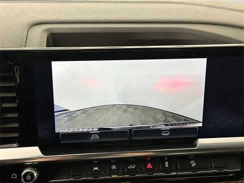 Used 2023 GMC Sierra 1500 Elevation image 13