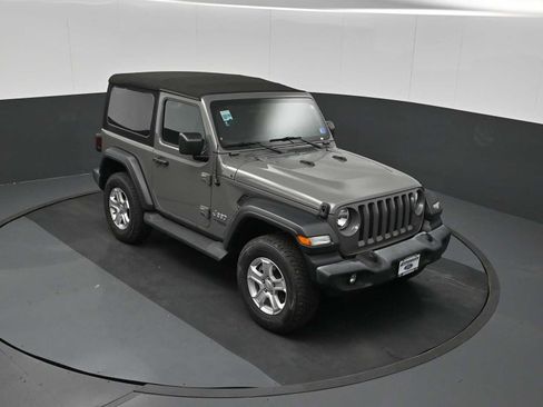 Used 2019 Jeep Wrangler Sport AWD/4WD image 15