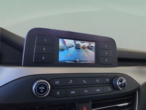 Certified 2022 Ford Escape S image 24