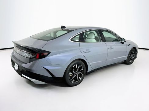 Used 2024 Hyundai Sonata SEL FWD image 9
