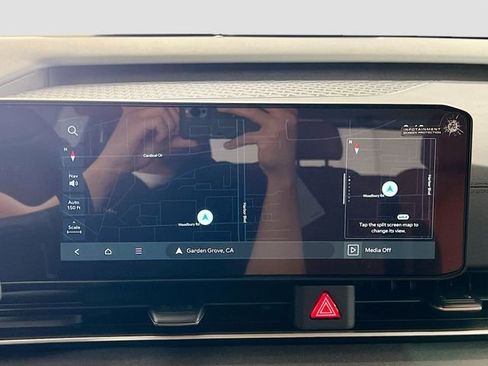 New 2026 Kia Carnival EX image 13