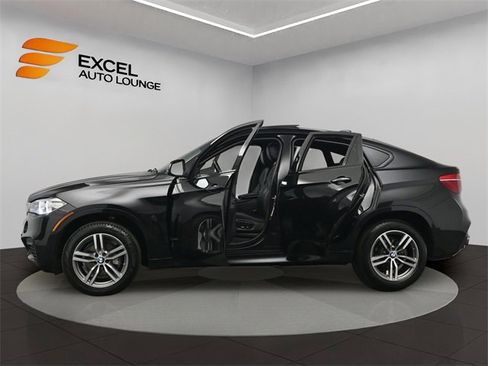 Used 2019 BMW X6 xDrive35i w/ M Sport Package image 58