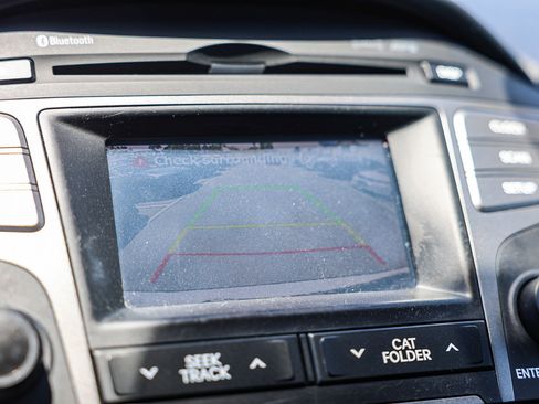 Used 2015 Hyundai Tucson Limited FWD image 13