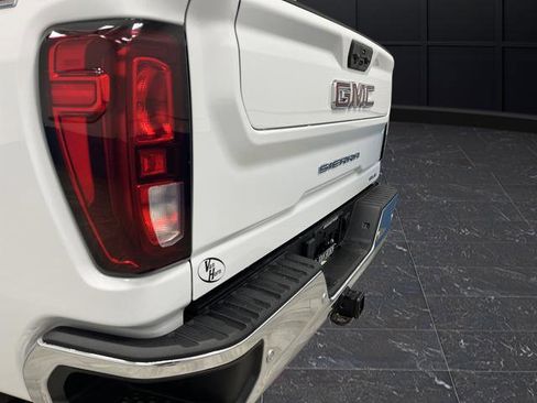 Used 2024 GMC Sierra 2500 SLE image 30