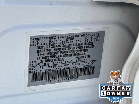 Certified 2025 Nissan Sentra SR FWD image 33