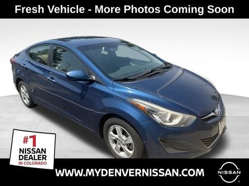 Used 2014 Hyundai Elantra SE FWD image 1