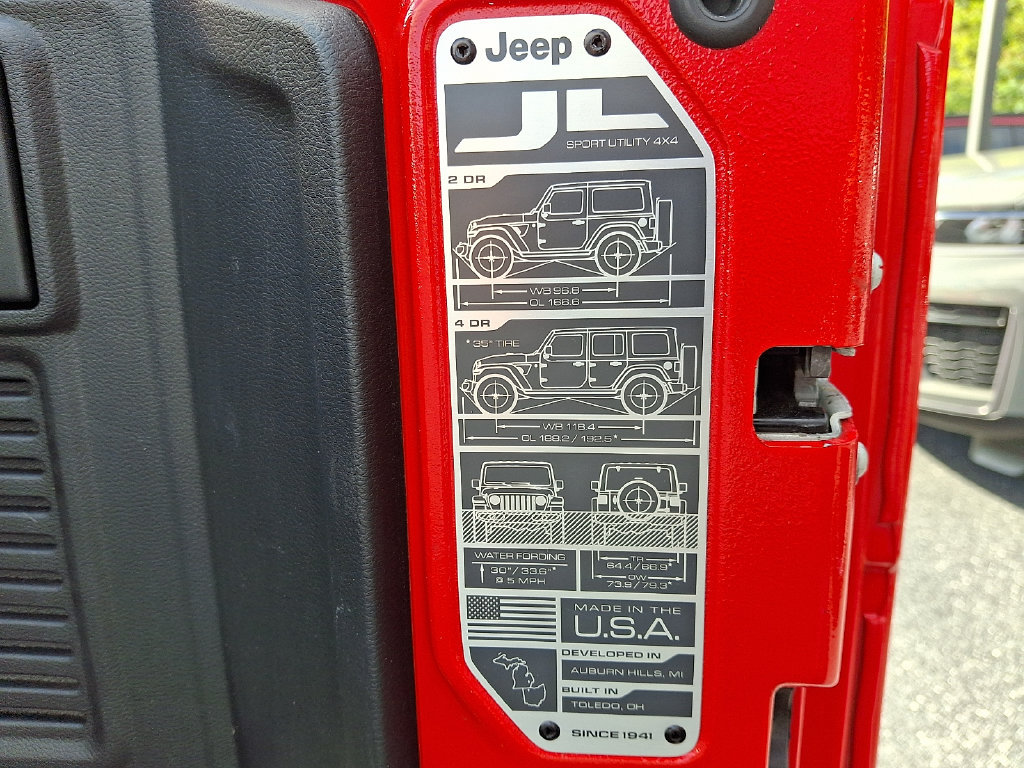 Used 2023 Jeep Wrangler Unlimited Sport AWD/4WD image 28