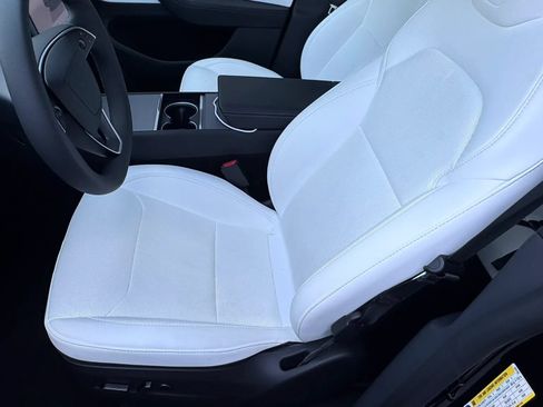 Used 2026 Tesla Model Y 2WD image 14