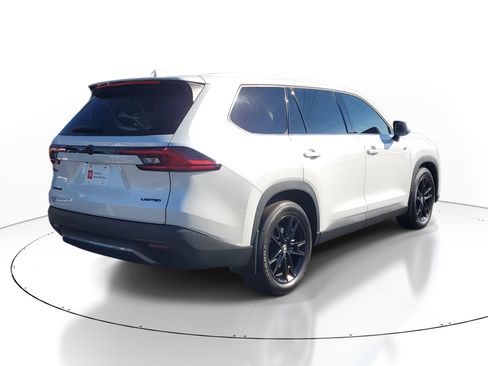 Certified 2025 Toyota Grand Highlander AWD Hybrid image 4