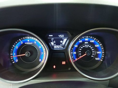 Used 2015 Hyundai Elantra SE FWD image 16