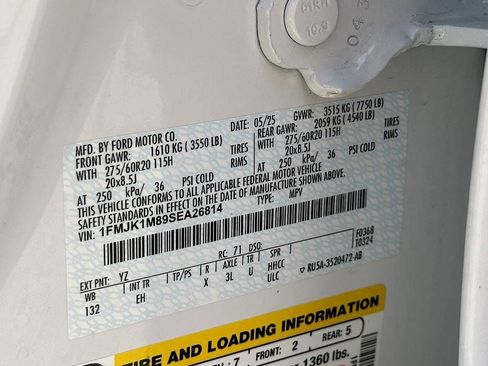 Used 2025 Ford Expedition Max Platinum AWD/4WD image 29