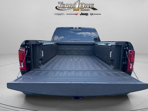 Used 2026 RAM 2500 Limited AWD/4WD image 24
