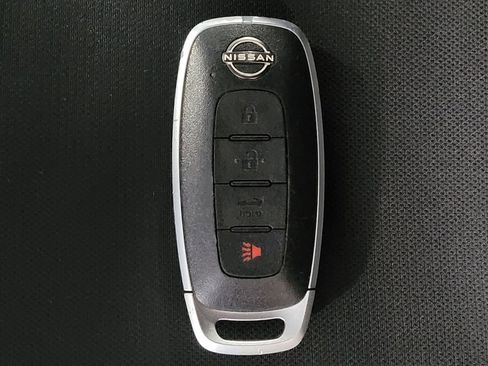 Used 2025 Nissan Sentra SV FWD image 32