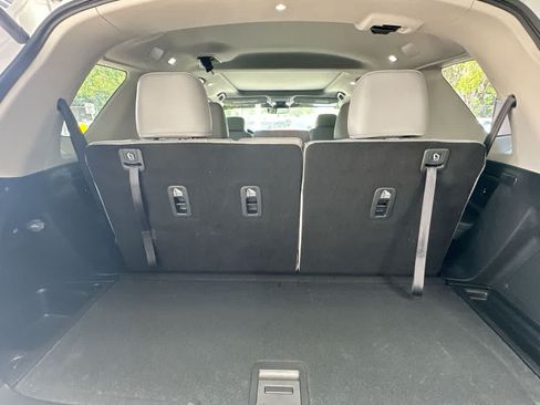 Used 2025 Honda Pilot Touring image 25