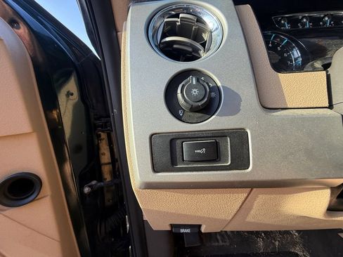 Used 2012 Ford F150 Lariat w/ Lariat Chrome Pkg AWD/4WD image 18