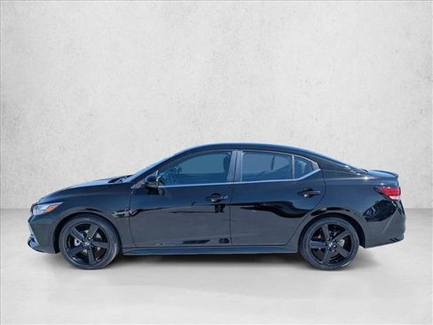 Used 2023 Nissan Sentra SR w/ Midnight Edition Package FWD image 9