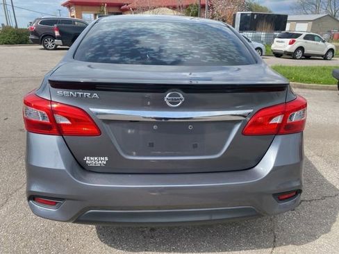 Used 2018 Nissan Sentra S w/ S Midnight Style Package FWD image 5