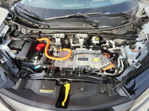 Used 2024 Nissan Ariya FWD image 21