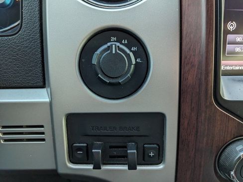 Used 2013 Ford F150 King Ranch w/ King Ranch Luxury Pkg image 35