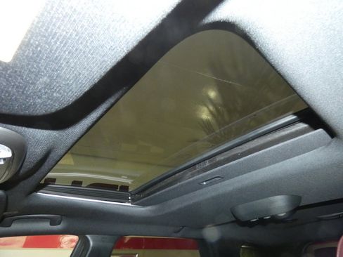 Used 2024 Dodge Durango GT image 18