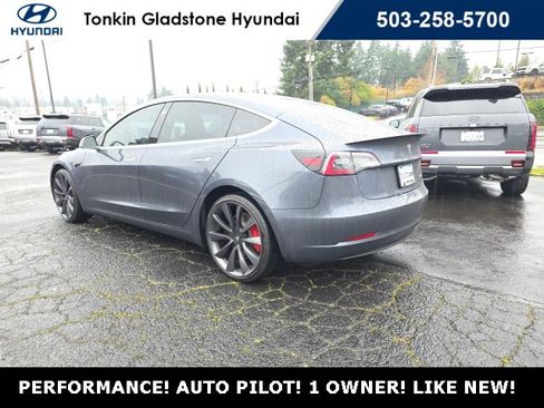 Used 2020 Tesla Model 3 Performance image 7