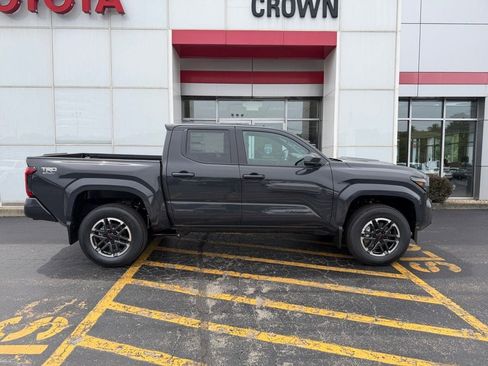 New 2026 Toyota Tacoma TRD Sport AWD/4WD image 4