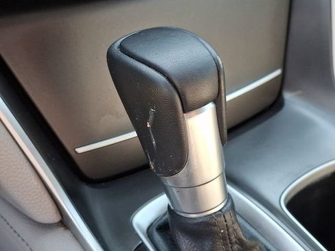 Used 2018 Honda Accord EX-L image 12