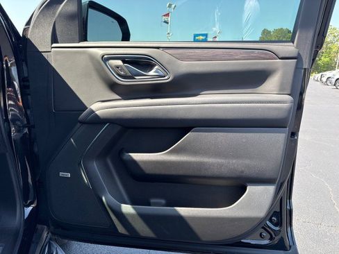 Used 2023 Chevrolet Tahoe LT w/ Luxury Package RWD image 12