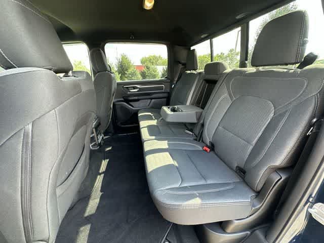 Used 2022 RAM 1500 Big Horn AWD/4WD image 18
