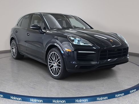 Used 2023 Porsche Cayenne S image 4
