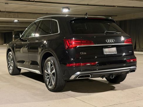 Used 2023 Audi Q5 2.0T Premium Plus w/ Premium Plus Package AWD/4WD image 3