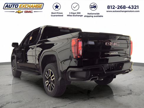 Used 2024 GMC Sierra 1500 AT4 w/ Technology Package AWD/4WD image 3