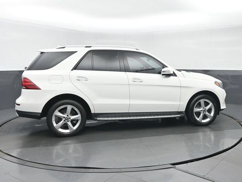 Used 2017 Mercedes-Benz GLE 350 4MATIC image 3