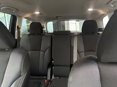 Certified 2025 Subaru Ascent Premium AWD/4WD image 28